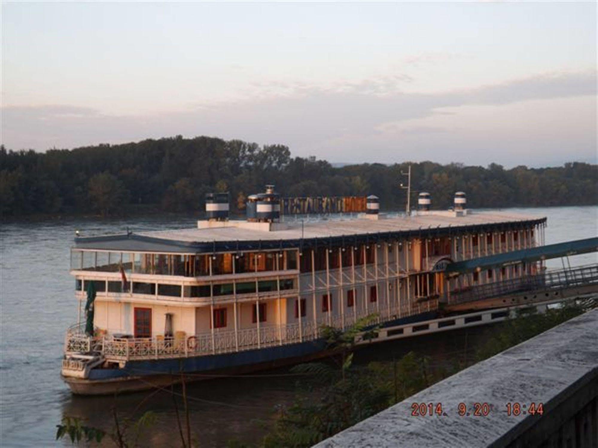 Botel Marina Bratislava Dış mekan fotoğraf