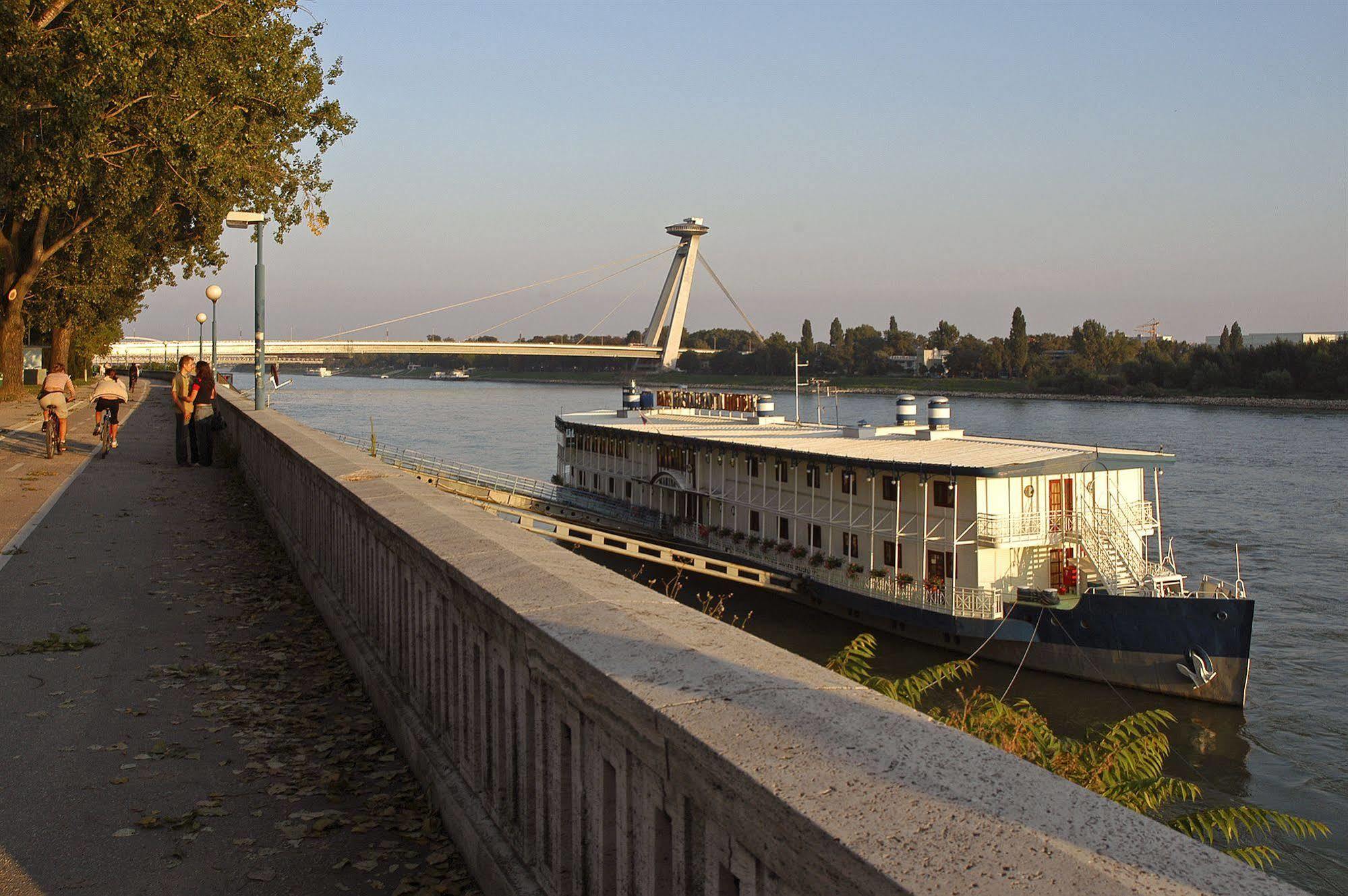 Botel Marina Bratislava Dış mekan fotoğraf